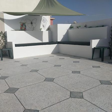 Appartement Cosy Proche Aeroport Deroua 外观 照片