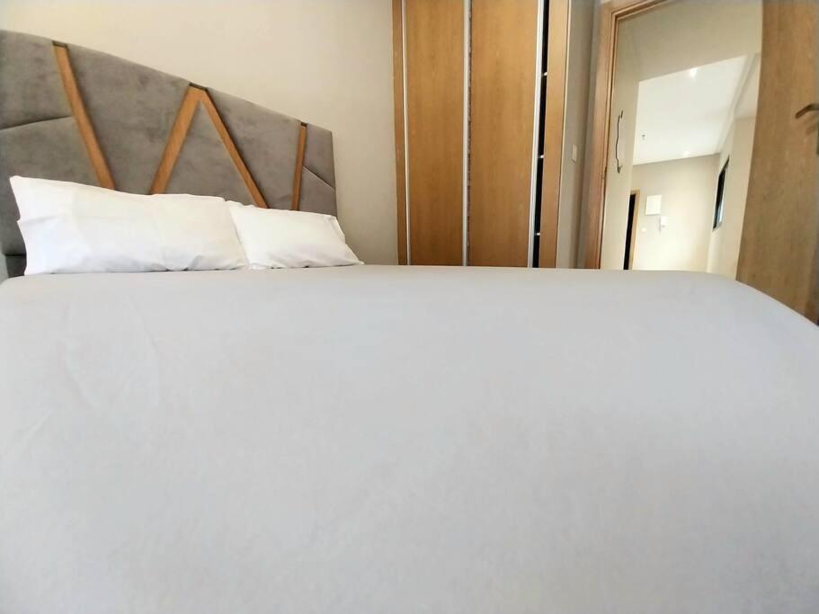 Appartement Cosy Proche Aeroport Deroua 外观 照片