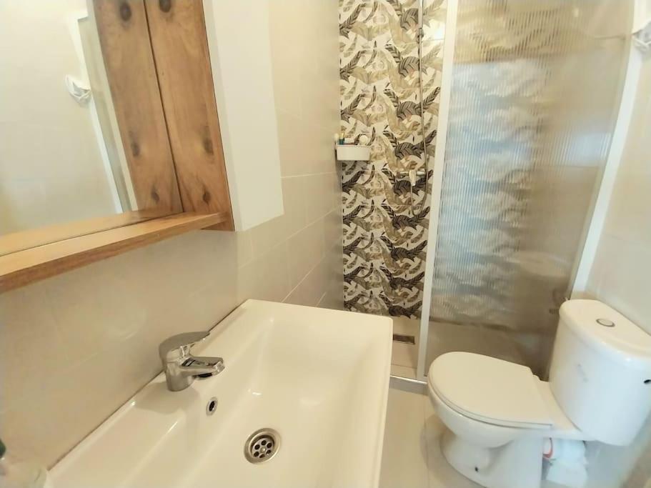 Appartement Cosy Proche Aeroport Deroua 外观 照片