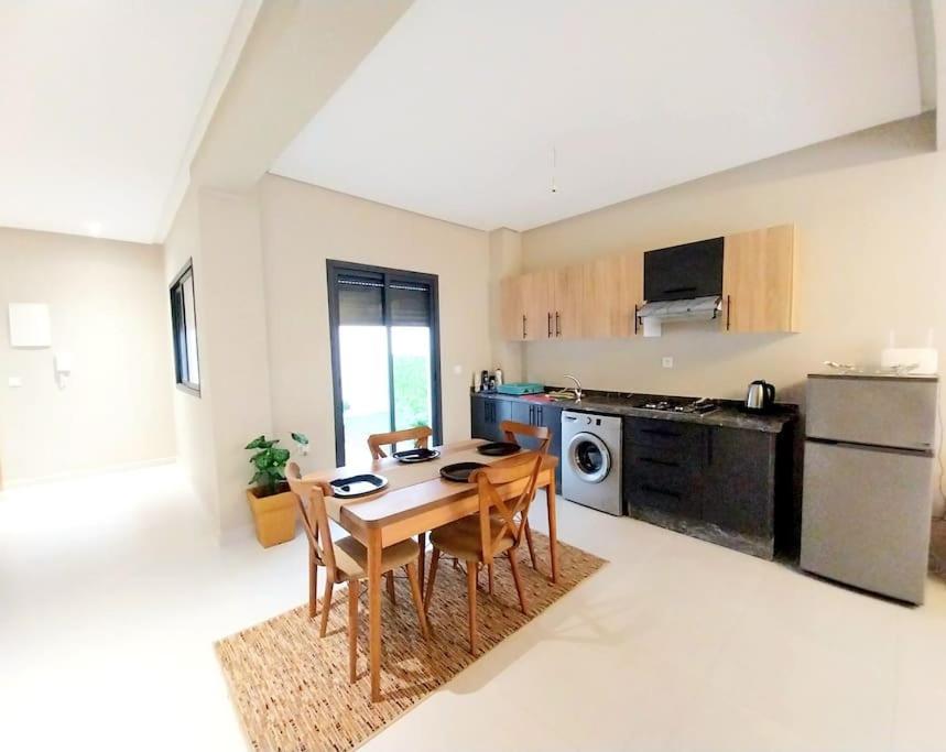 Appartement Cosy Proche Aeroport Deroua 外观 照片