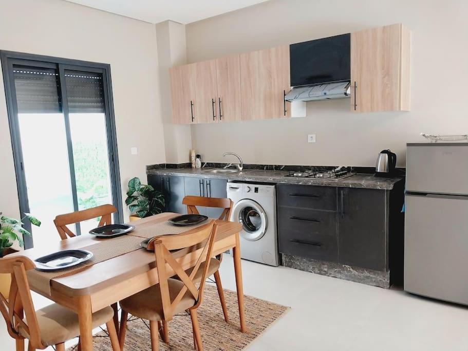 Appartement Cosy Proche Aeroport Deroua 外观 照片